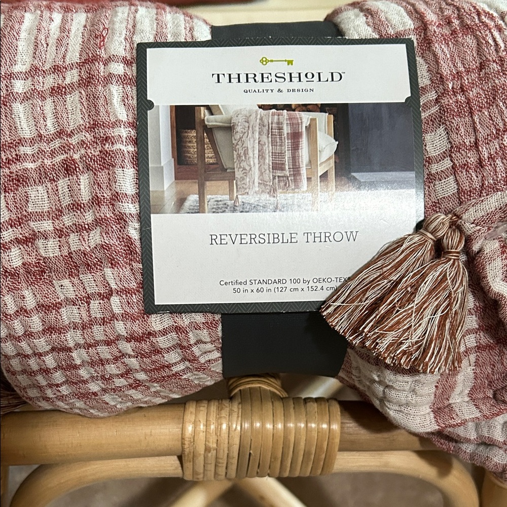 Threshold Plaid Reversible Throw in light maroonish/cream with tassels. 50”x60”